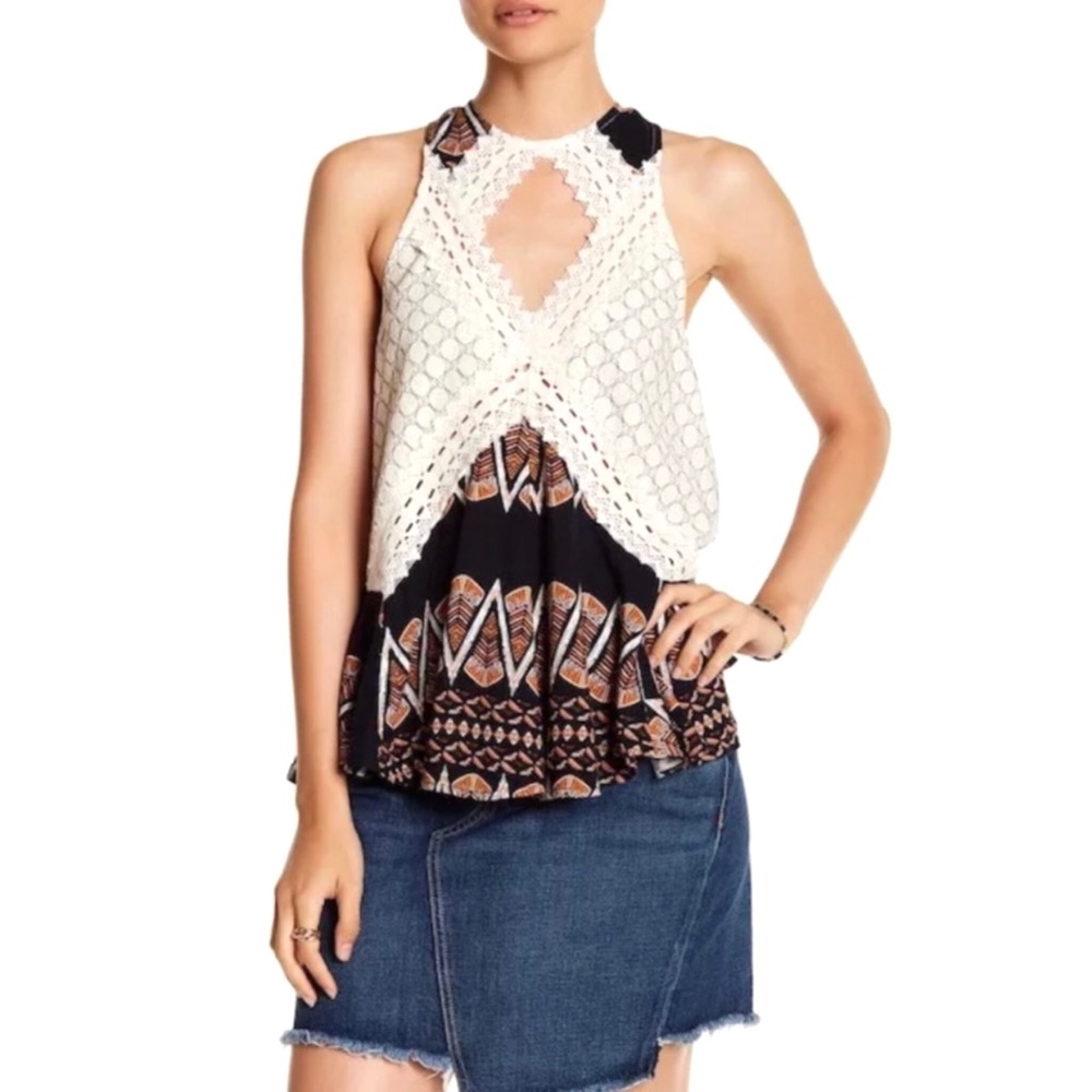 Melrose and Market Sleeveless Crochet Top - Picture 3 of 6